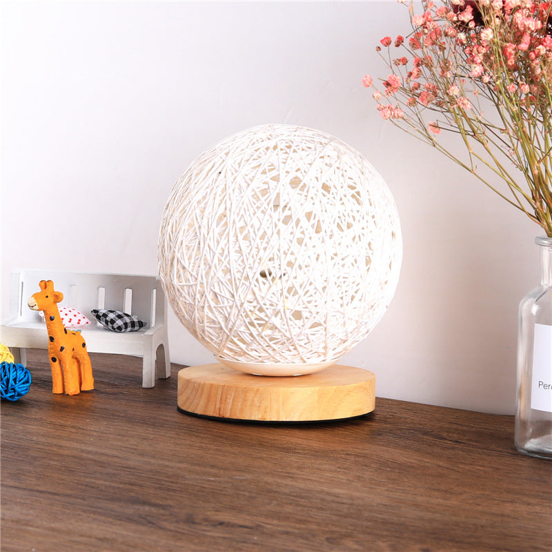 Wood Table Lamp Wood Decorative Bedside Yarn Ball Lamp USB Charger