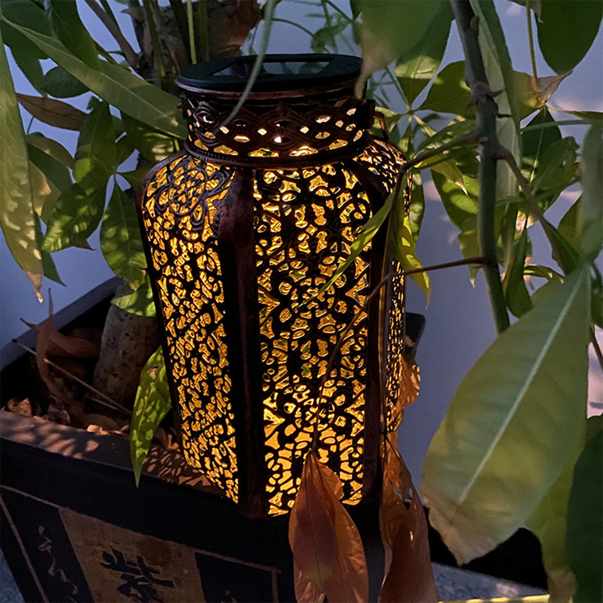 Led Solar Light Retro Lantern | Hanging Light Iron Art | Vintage Lantern Pathway Lamp with Handle for Garden Tree, Patio, Fence, and Yard