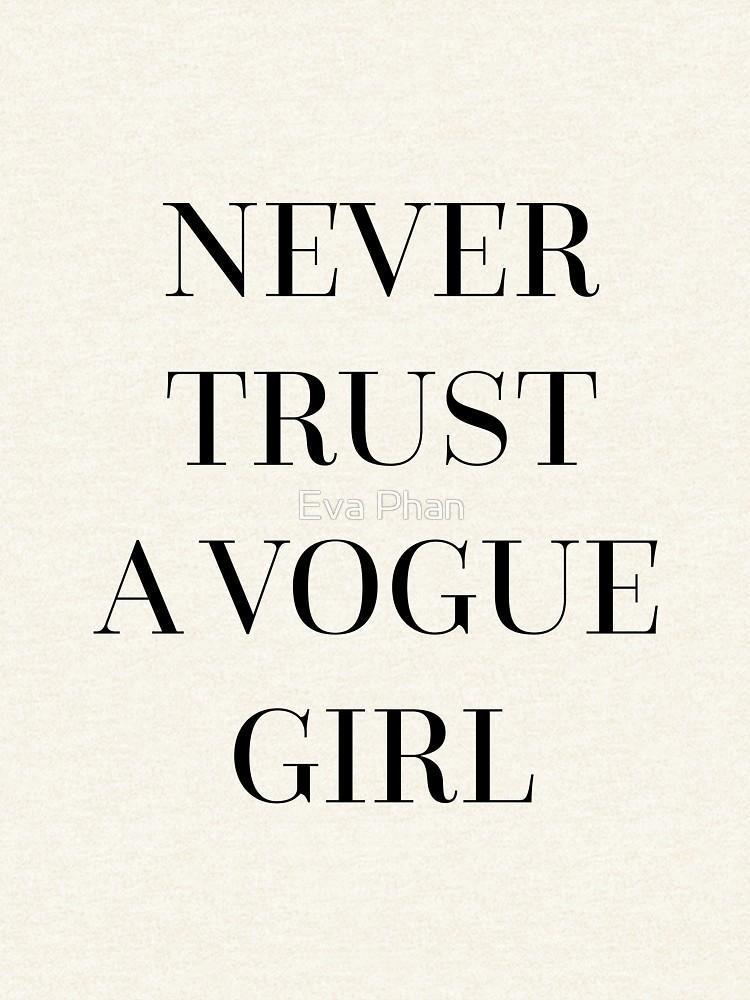 "Never Trust a Vogue Girl" WOMEN HOODIE GRAY
